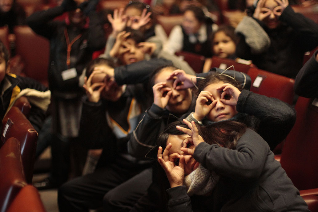 Encuentros, foros y exhibiciones de filmes reúnen a realizadores latinoamericanos y profesionales de la educación en el 7º Festival de Cine Ojo de Pescado.