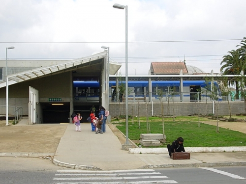 Villa Alemana, Metro y ONG ADRA generan alianza para otorgar inédita ayuda humanitaria a personas en situación de calle