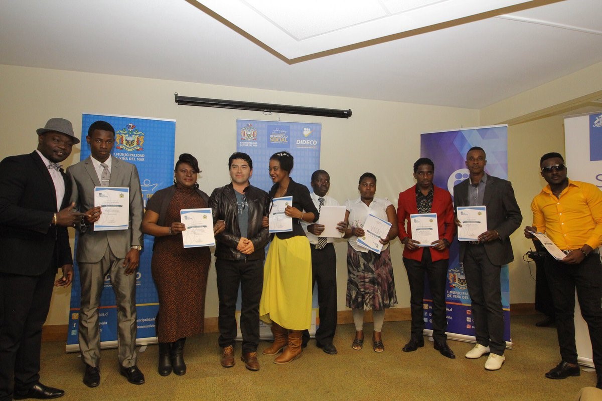 Municipio de Viña del Mar realizó un exitoso primer curso de español a migrantes haitianos