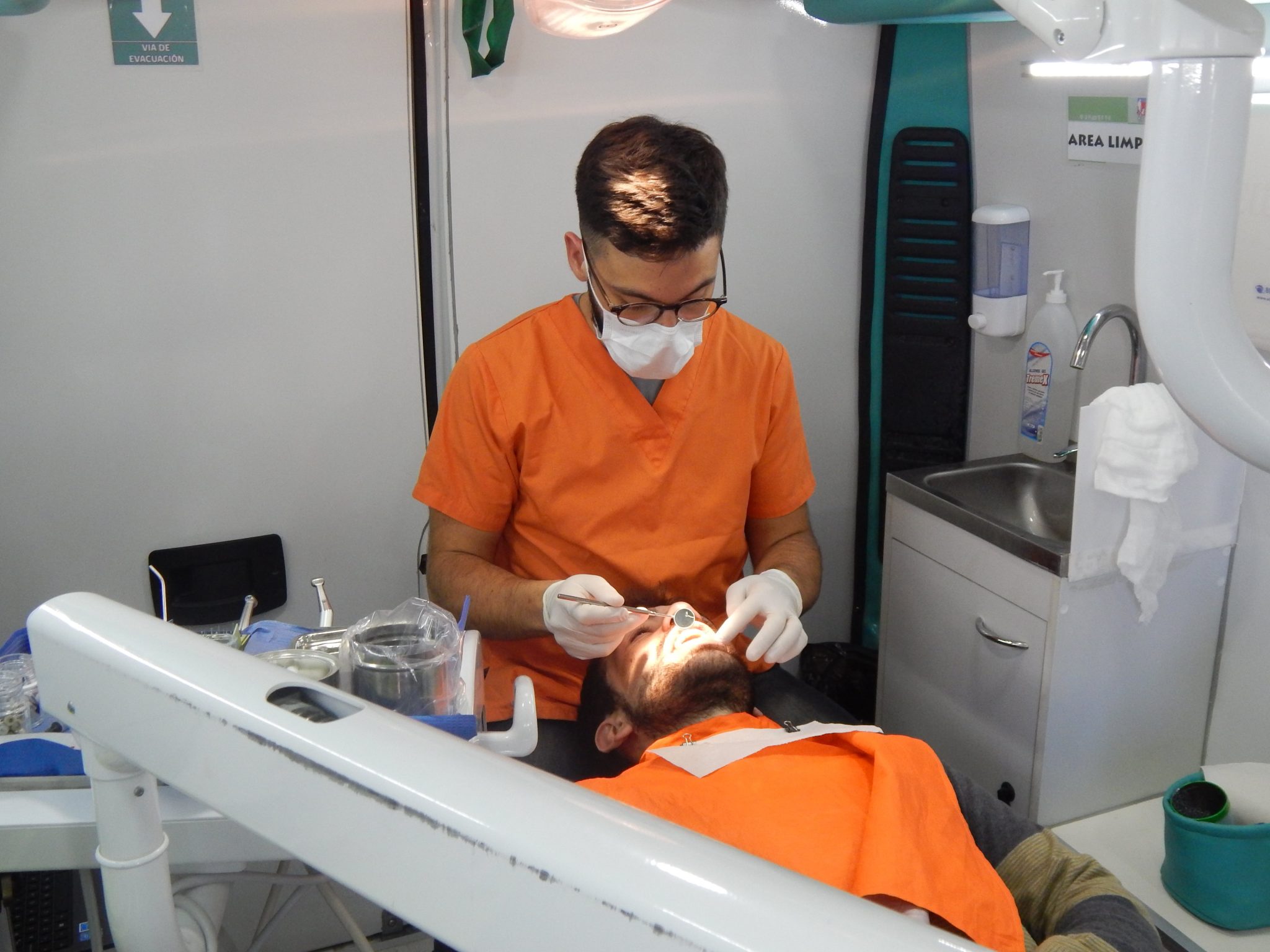 Móviles de Salud realizaron exitoso operativo en Colegio Darío Salas de Quilpué