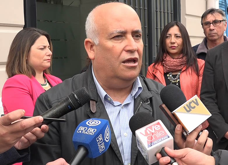 Alcalde Viñambres: “Voy a pedir una reunión con el ministro del Minvu para que se proporcionen los recursos de las publicaciones”
