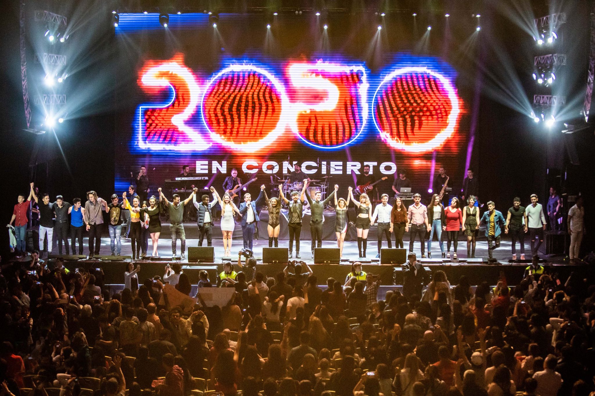 Exitoso concierto de Rojo reunió a más de 3 mil personas