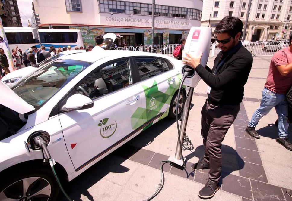 Realidad y desafíos de la Electromovilidad en la Región de Valparaíso