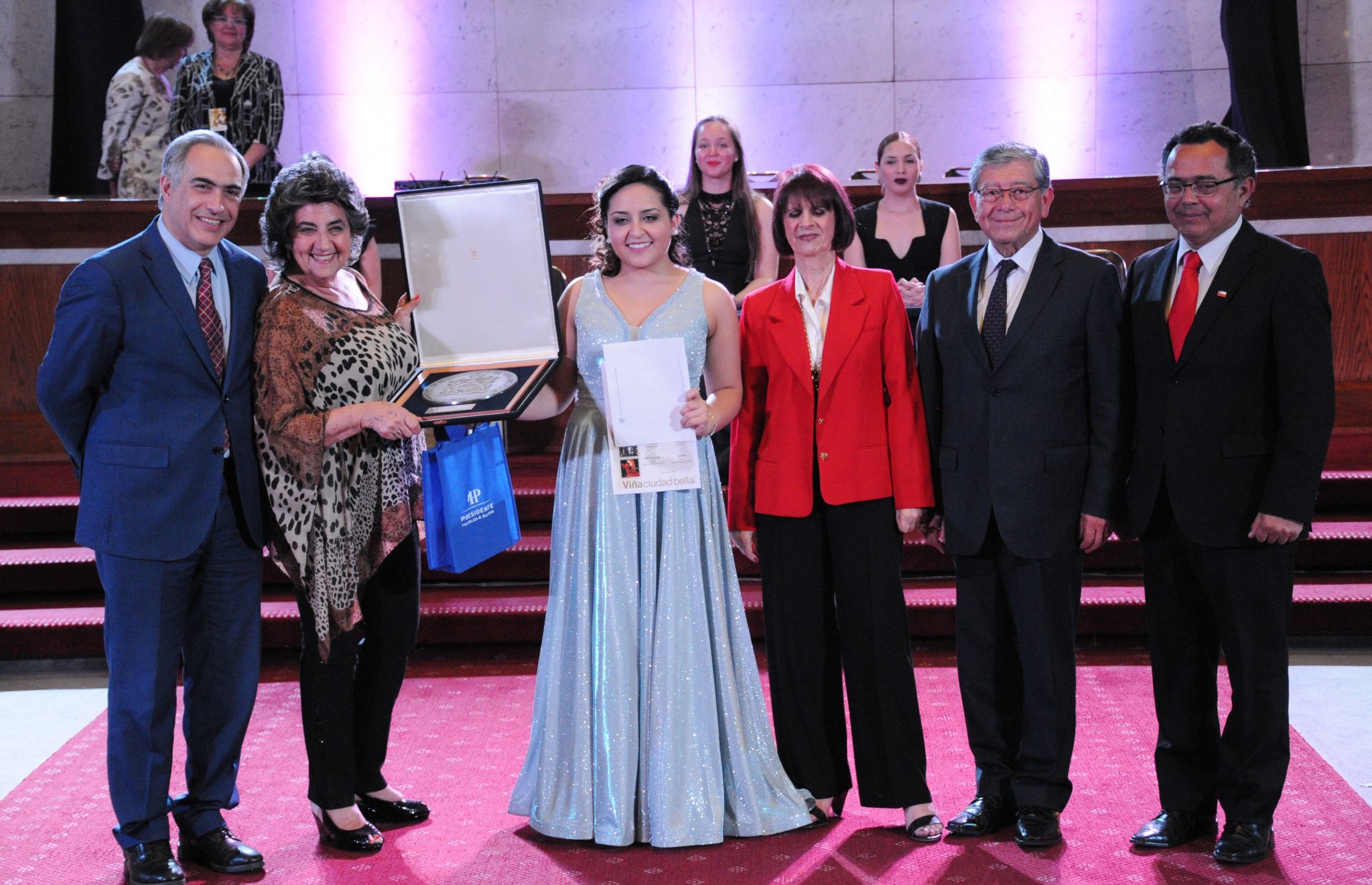 Soprano chilena Alyson Rosales ganó el XLV Concurso Internacional de Ejecución musical Dr. Luis Sigall