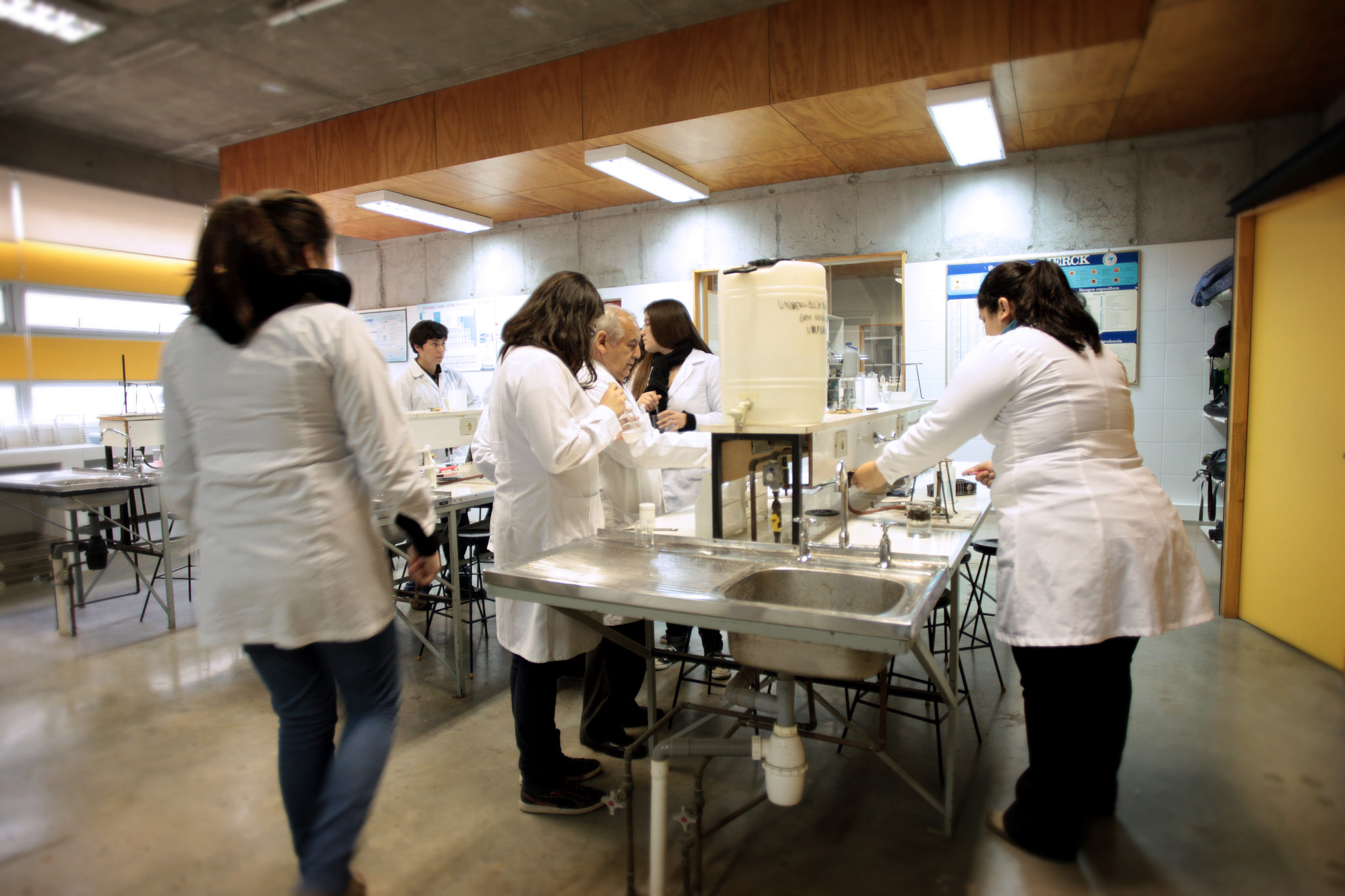 UPLA invirtió $2.250 millones y ya entera más de 130 laboratorios y talleres con altos estándares