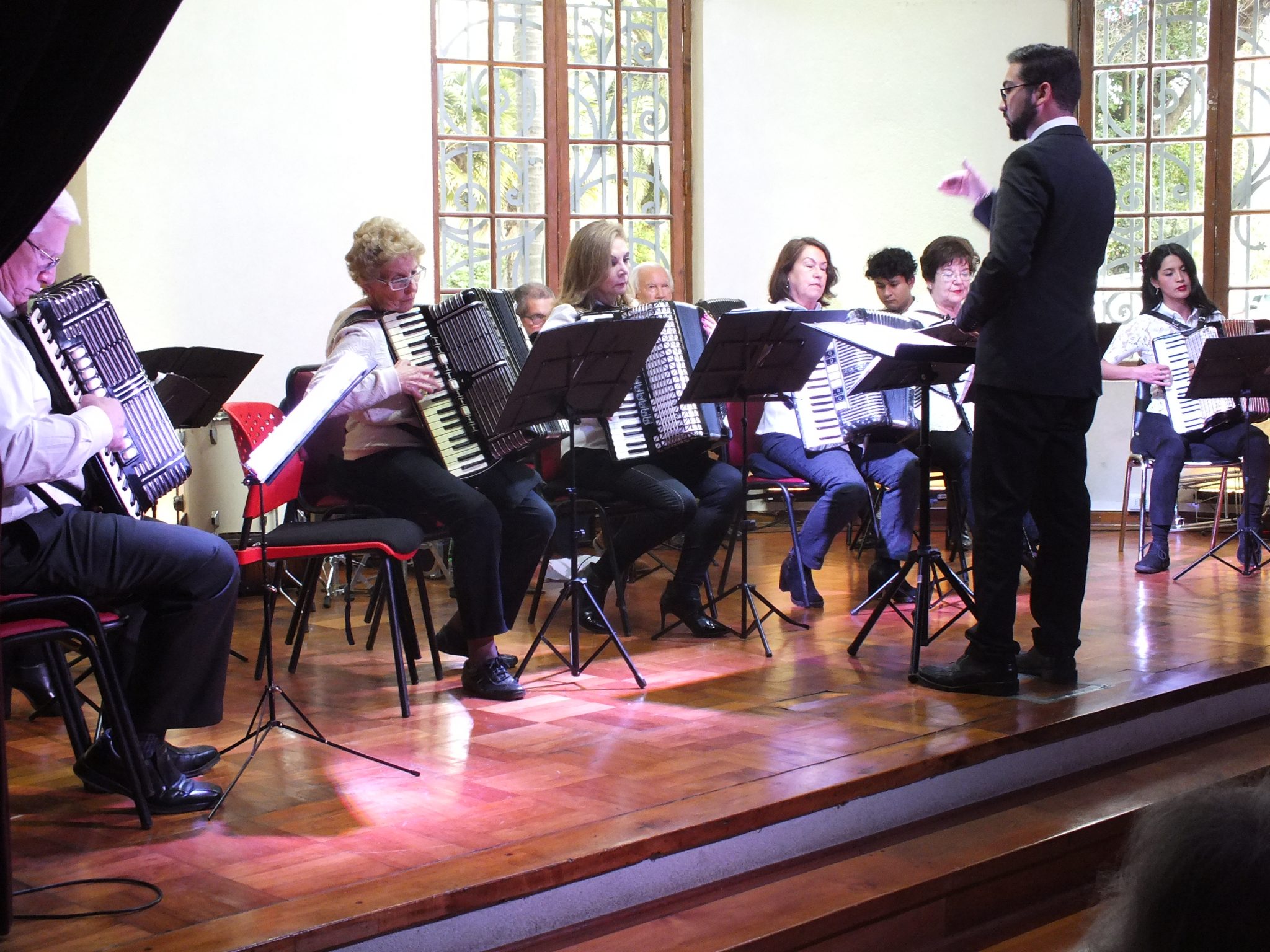 Orquesta de Cámara de Acordeones Hohner de Valparaíso ofrecerá segundo concierto gratuito en Palacio Rioja este martes 11 de noviembre