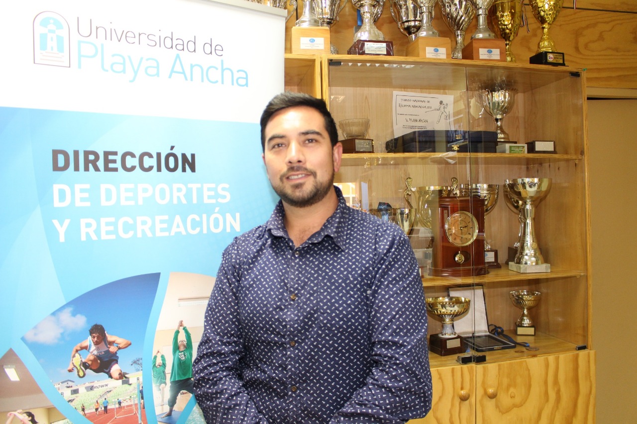 UPLA celebra 70 años con masiva corrida familiar por Valparaíso