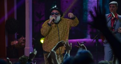 Chico Trujillo prende al Patagual en la noche inaugural de Olmué