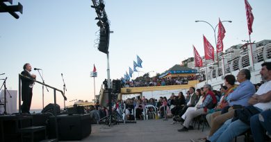 Municipio de Concón terminó el año nuevo concierto gratuito en Playa Amarilla