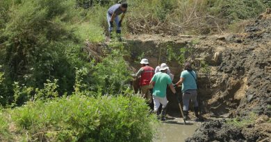 Parten excavaciones en búsqueda de  restos arqueológicos en estero de Quilpué