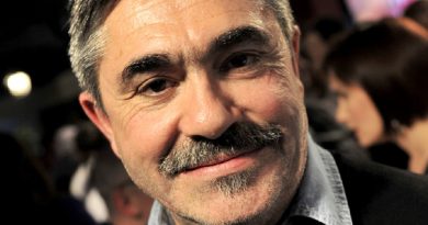 Vicente Sabatini y Daniela Ramírez formarán parte del equipo de la nueva teleserie vespertina de Canal 13 y AGTV