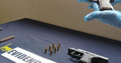 Quintero: PDI detuvo a dos jóvenes por porte de arma blanca en vía pública