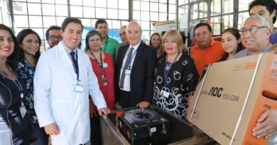 Mejoran entorno laboral de funcionarios del Hospital Carlos Van Buren con diverso equipamiento