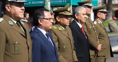 Con izamiento de Gran bandera chilena partieron celebraciones del Día del Carabinero