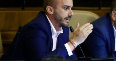 Aprueban iniciativa del Diputado Longton que acerca los locales de votación al domicilio de electores