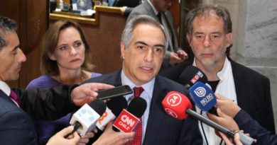 Senador Chahuán valora renuncia de Rafael Caviedes a presidencia de asociación de Isapres