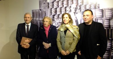 Inauguran exposición de bellos juguetes antiguos que unirá a generaciones en el Museo Palacio Rioja