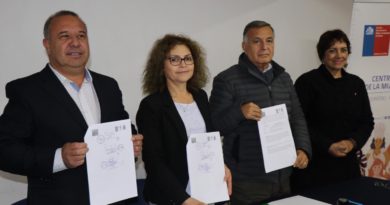 Alcaldes de Concón, Quintero y Puchuncaví renuevan convenio con SERNAMEG