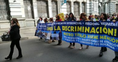 Multitudinario segundo día del movilización de profesores en las calles de Valparaíso