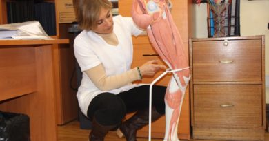 Kinesióloga advierte riesgos para pichangueros de fin de semana