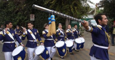 Concón: PDI, Escuela Oro Negro y Liceo Politécnico saludaron a la comuna en su aniversario 478