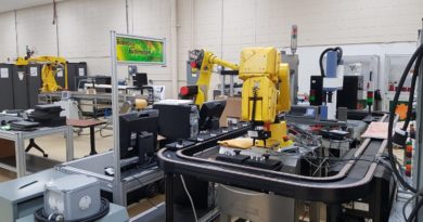 Papudo: Emotiva despedida vivieron los jóvenes que emprendieron su viaje a los Estados Unidos