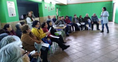 Valparaíso: Adultos mayores del Cerro Placeres participaron en charla para prevenir enfermedades cardiovasculares