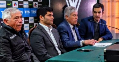 Nostalgia, emotividad y amistad en lanzamiento del libro”Los Panzers del Puerto 1968 – 1969. A 50 años de la hazaña de Santiago Wanderers”