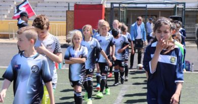 Fútbol: Escuela de Nueva Zelanda jugó amistoso de hermandad contra Puente Colmo en Concón