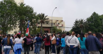 Distintas organizaciones se congregaron en Valparaíso a manifestarse en contra del “Pacto por la Paz” y compartiendo sus demandas