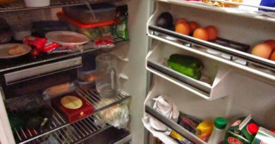 Académica UC alerta sobre efectos de la ansiedad en “Comedores emocionales” y estallido social