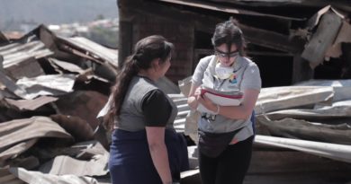 Vecinos delos cerros Rocuant y San Roque exigieron baños