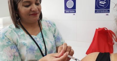Valparaíso: Alcaldía Ciudadana vacunó a 6 mil personas  contra la influenza durante el primer día