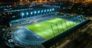 Prueban nueva iluminación del renovado estadio de San Antonio