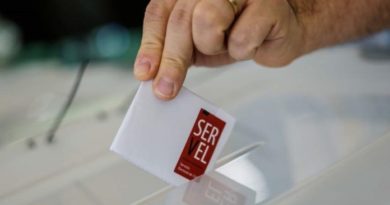 Parlamentarios se suman a la campaña por el transporte público gratuito para el día del Plebiscito