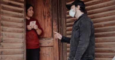 Municipio de Valparaíso realiza “puerta a puerta” para promover participación ciudadana en el próximo plebiscito constitucional