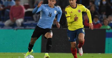 Colombia y Uruguay repartieron patadas, duelos y un empate en Montevideo