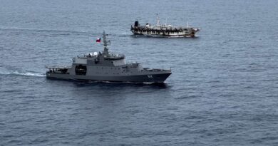 Fiscalizan 140 buques pesqueros y 32 naves mercantes en aguas de tránsito internacional