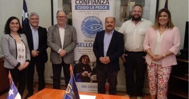 Firman convenio de colaboración para potenciar el consumo responsable de pescados y mariscos