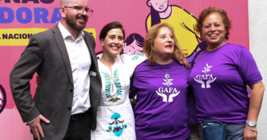 Inicio de Política Nacional de Cuidados: Personas que realizan esta labor tendrán acceso a servicios de forma prioritaria