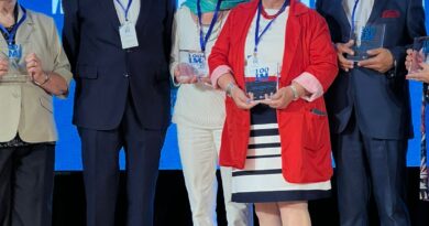 <strong>Pedro Carcuro es distinguido como uno de los 100 líderes mayores 2022</strong>