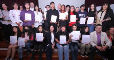 Estudiantes de Liceo Benjamín Vicuña Mackenna se certificaron en programa de Turismo, Hotelería y Gastronomía