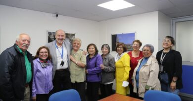 Director del Hospital van Buren se reúne con organizaciones de la comunidad para coordinar colaboración durante el año 2023