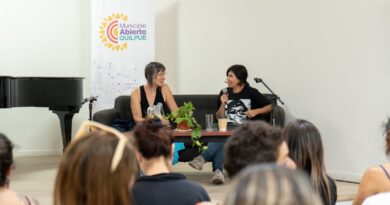 Vocalista de “Aterciopelados” compartió con mujeres de Quilpué