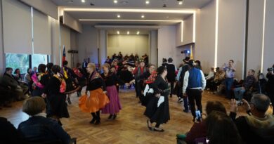 Municipio de Viña del Mar relanzó la Mesa Comunal del Folclor.