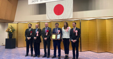 En Japón: Académico porteño recibió premio internacional por su aporte contra los tsunamis.