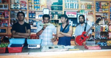 La banda REVOS se reúne para conmemorar los 20 años de su primer single.