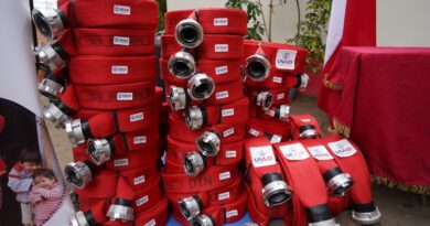 Bomberos de Villa Alemana recibió 50 mangueras donadas por Estados Unidos para combatir incendios.