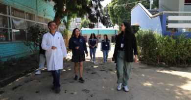 Seremis de Salud y de Educación verifican condiciones sanitarias de establecimientos utilizados durante la emergencia.
