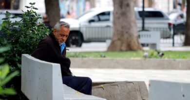 La pérdida de amistad en personas mayores: la silenciosa realidad que Valparaíso decidió enfrentar.